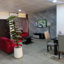 Derins court, Hotel in Ibadan