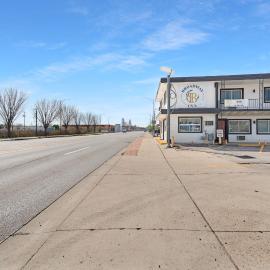 Broadway Inn