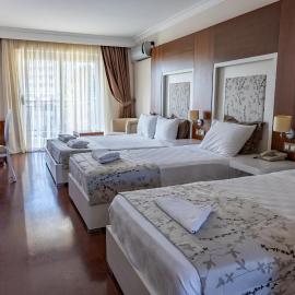 Sentinus Beach Hotel, hotelli kohteessa Kuşadası