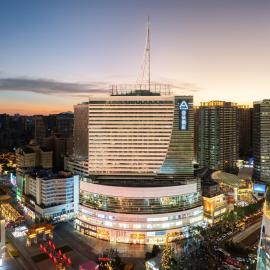 Atour Hotel Kunming Nanping Pedestrian Street Old Street, хотел в Кунмин