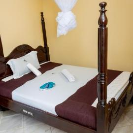 Peak Motel, hotel v Kasese