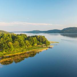 Skotteksgarden Lakefront Cottages and Camping near Ulricehamn, מלון באולריצהאם