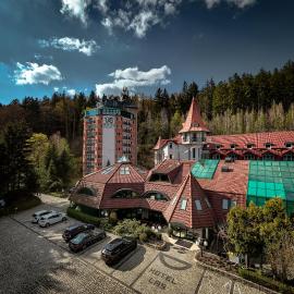 Hotel Las Piechowice, ξενοδοχείο σε Szklarska Poręba