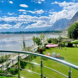 Hotel Blangsa Indus View