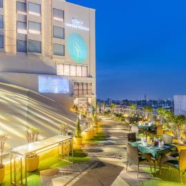 Nirvana Sarovar Portico Gorakhpur, hotel v destinácii Gorakhpur