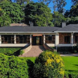 Rhodes Nyanga Hotel, hotel din Nyanga
