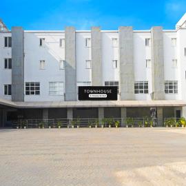 Townhouse Mancheswar Bhubaneswar Formerly Kamla Inn, hotell i Bhubaneshwar