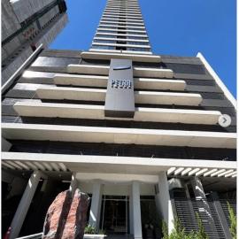 Luxury en el Piso 41 el Edificio más alto del País, hotel em Assunção