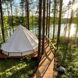 Alaska Glamping Linnansaari, khách sạn ở Savonlinna