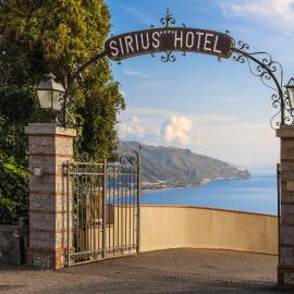 Hotel Sirius