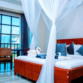 KH KH Hotel, hotel sa Kasese