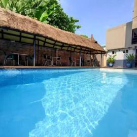 Aotel Hotel Lagos Owodunni, hotel u gradu Ikedža