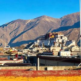 Shambhala Palace Hotel, hotel em Lhasa