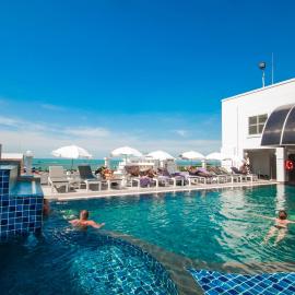 Flipper House Hotel - SHA Extra Plus, khách sạn ở Khu Pattaya Central