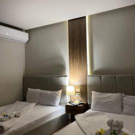 New pyramids Hostel, готель у Каїрі