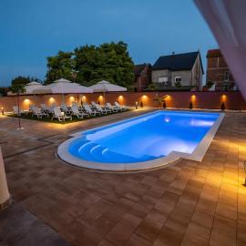 Villa Biser Dunava - Pool & River View, hotel v mestu Vukovar