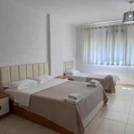Casa Italia Apartments, hotelli Tiranassa