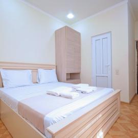 Soma Apart-hotel in Center by Seva، فندق في يريفان