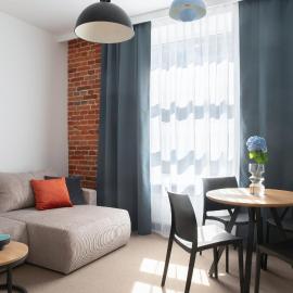 New Adler Bed & Breakfast, ξενοδοχείο στο Λοντζ