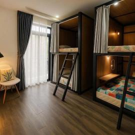 START HOUSE Capsule AIRPORT 5- MIN WALK, hotel a Ho Chi Minh
