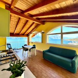 Monja Camping Village, hotel en Brenzone sul Garda
