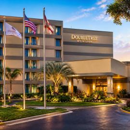 ऑरलैंडो में, होटल DoubleTree by Hilton Orlando East - UCF Area
