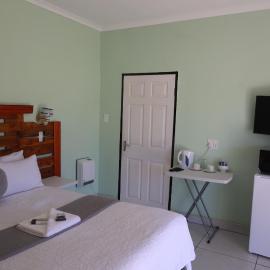 Bernliz Guest House, hotel di Bokong