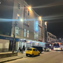 Hotel Provenza Suites، فندق في Ocaña