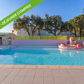 ibis Styles Pont du Gard Route d'Avignon, ξενοδοχείο σε Estézargues