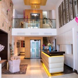 Luxury Boutique Hotel Iris Porsche, hotel i Mondsee