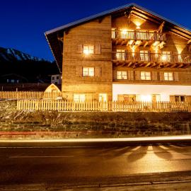 alpen select lodge Kleinwalsertal, hotel sa Riezlern