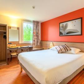 Ace Hotel Roanne, ξενοδοχείο σε Mably