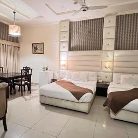 Adams Lodge F-7, hotel a Islamabad