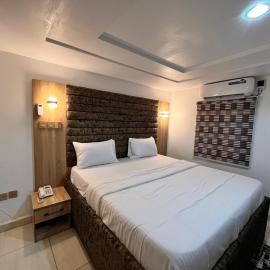 Kelvin Cameo Resort Hotel, hotel in Madala