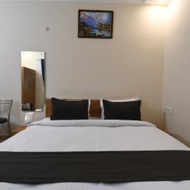 Hotel Sonnet Inns، فندق في رانشي