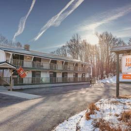 Hideaway Inn Mt Snow, hotel in Dover