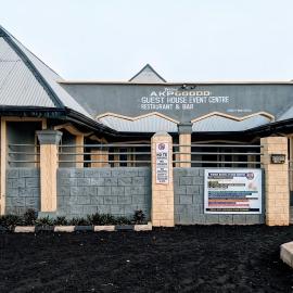 Akpododo Guesthouse, hotel di Ugha