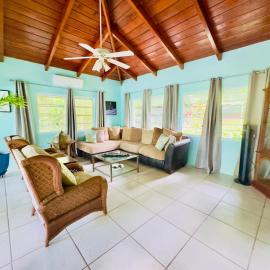 Caribbean Island Getaway , Villa in Montserrat, Hotel in Woodlands