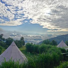 Noumenal Camps Nagarkot, hôtel à Nagarkot