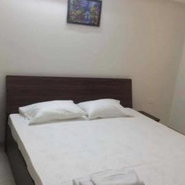 Ashoka cottage and room stay, hotel di Solapur