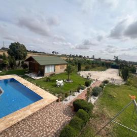 Peaceful Farm Villa with Private Pool & Garden, hotelli kohteessa El Jadida