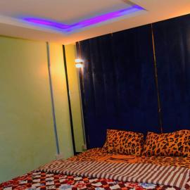 Clint Cottage Hotel, מלון בOdo