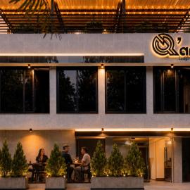 Qantic Lodging & Rooftop, viešbutis mieste Madeljinas