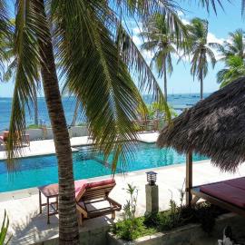 Belar Reef Bungalows, hotel v Nembrale