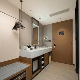 Atour Hotel Changchun Hongqi Street The Hill, hotel din Changchun