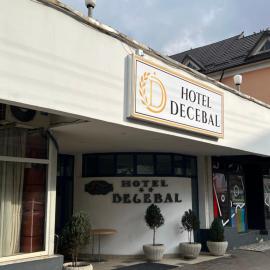 Hotel Decebal Bistrita, hotel i Bistriţa