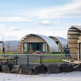 Lost Shore Surf Resort – hotel w mieście Ratho