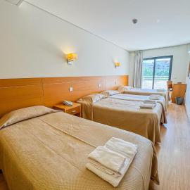 Hotel 13 de Outubro By Umbral, מלון בפאטימה
