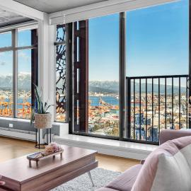 Water Views, 40th Floor Sub-Penthouse! Entire Condo in the heart of Vancouver City Centre, hotel Vancouverben