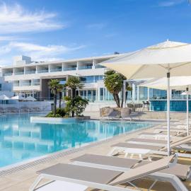 Wyndham Grand Carvoeiro Algarve, hotell sihtkohas Carvoeiro